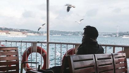 新晋强队崛起，挑战传统豪门势不可挡